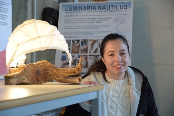 Ainhoa García Garrido con su lámpara Nautilus
