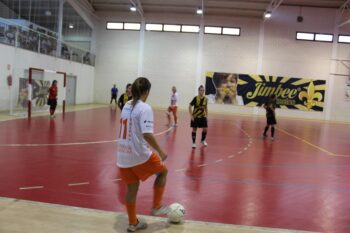 Jimbee jugó contra el Universidad de Alicante