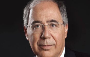 Catedrático de Historia Local, Roberto Fernández Díaz