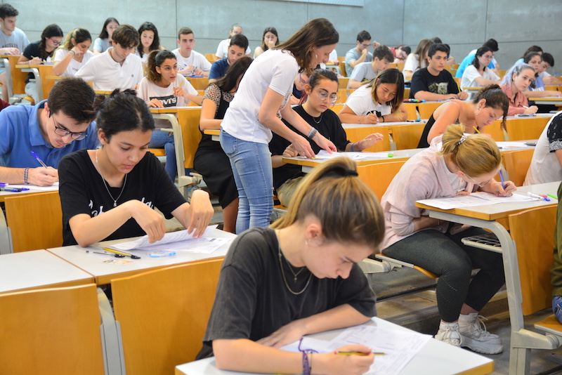 Exámen de selectividad en la UPCT