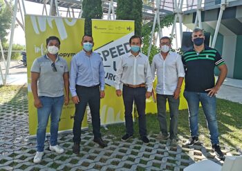 Emprendedores del programa de aceleración empresarial del INFO