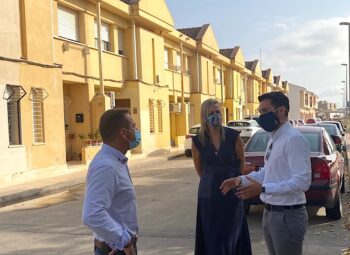 Visita a las viviendas sociales de los responsables regionales y locales