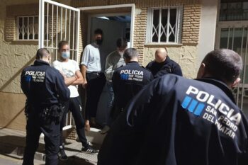 La Policía local desaloja una fiesta con 47 personas en San Pedro