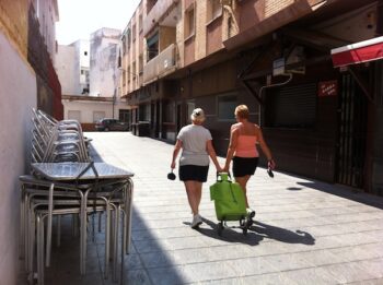 La calle salón de La Ribera, donde se concentró el ocio nocturno