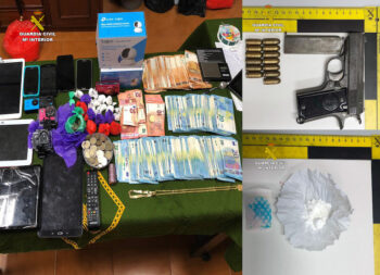 Droga y armas incautadas por la Guardia Civil