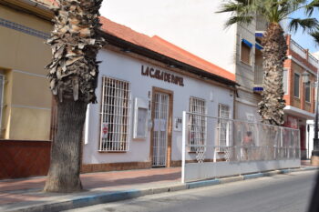 Restaurante de Los Alcázares cerrado por la epidemia