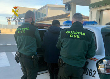 Dos agentes detienen al presunto autor de los robos en Torre Pacheco