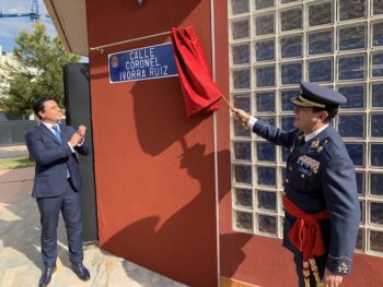 Descubrimiento de la placa de la calle Coronel Miguel Ivorra