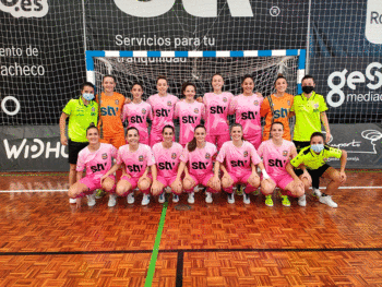 Un buen encuentro el vivido en el Gabriel Pérez este domingo entre dos grandes equipos que rindieron al máximo hasta el pitido final. Partido con alternativas en el que comenzó dominando el Poio en la primera mitad y que poco a poco las locales supieron reaccionar hasta tomar las riendas.