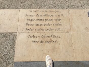 Poema grabado en el paseo marítimo de Cabo de Palos