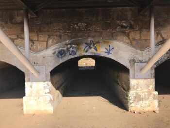 Paso de agua en la rambla de Macodesa