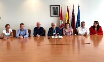 Pedro Ángel Roca con su gobierno local