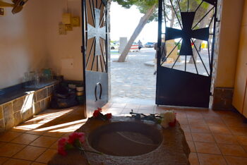 Entrada a la ermita del Pasico