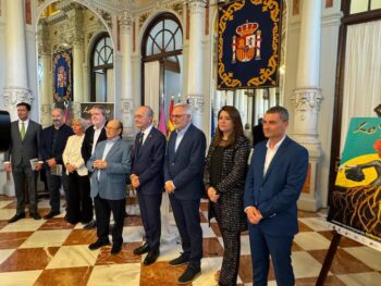 La comitiva pachequera en el Ayuntamiento de Málaga