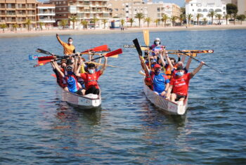 El equipo Aidemar de Dragon Boat en el Mar Menor