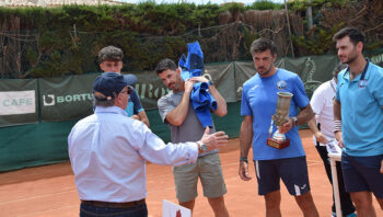 José Alcolea, presidente de la Federación de Tenis de la Región de Murcia, hizo la entrega de premios El presidente del la Federación de Tenis de la Región de Murcia, José Alcolea