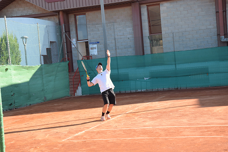 Darío Ratier jugador del Club de tenis Javier