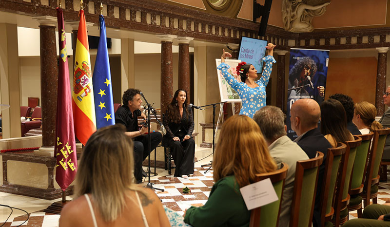 Presentación agenda culutral del Festival Internacional del Cante de las Minas