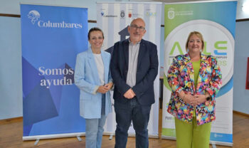 Mateo Pedreño, Maria José Benzal y Maria José de Maya responsables de la inauguración de la Feria de Empleo de Los Alcázares