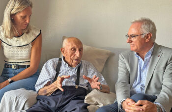 Encuentro entre Paco Sanchez, ciudadano de El Jimenado y el alcalde de Torre Pacheco.