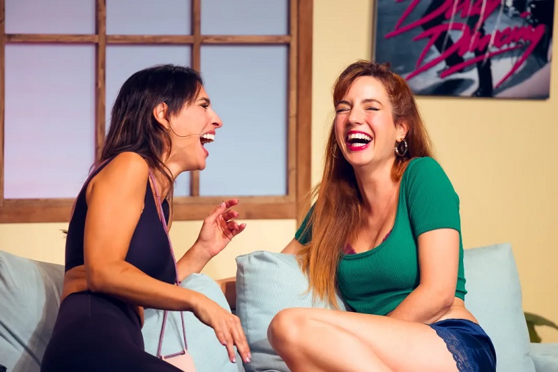 Escena de la comedia ¿Quieres pecar conmigo?