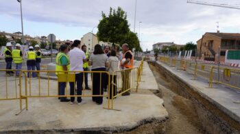 El alcalde de Los Alcázares visita las obras financiadas por el MITECO