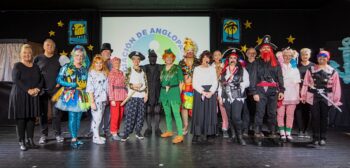 El elenco del teatro ADAPT en el estreno de Jack y las Habichuelas Mágicas