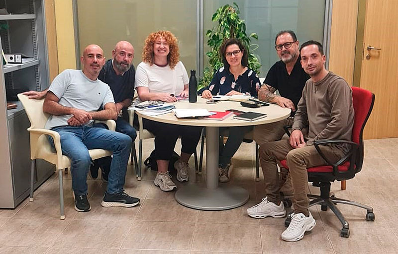 Reunión de equipo sobre pruebas rápidas de VIH en Los Alcázares