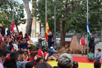 Ceremonia de izado de banderas en San Pedro del Pinatar