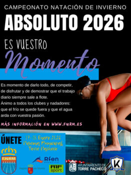 Nadadora preparándose para el campeonato de natación en Torre Pacheco