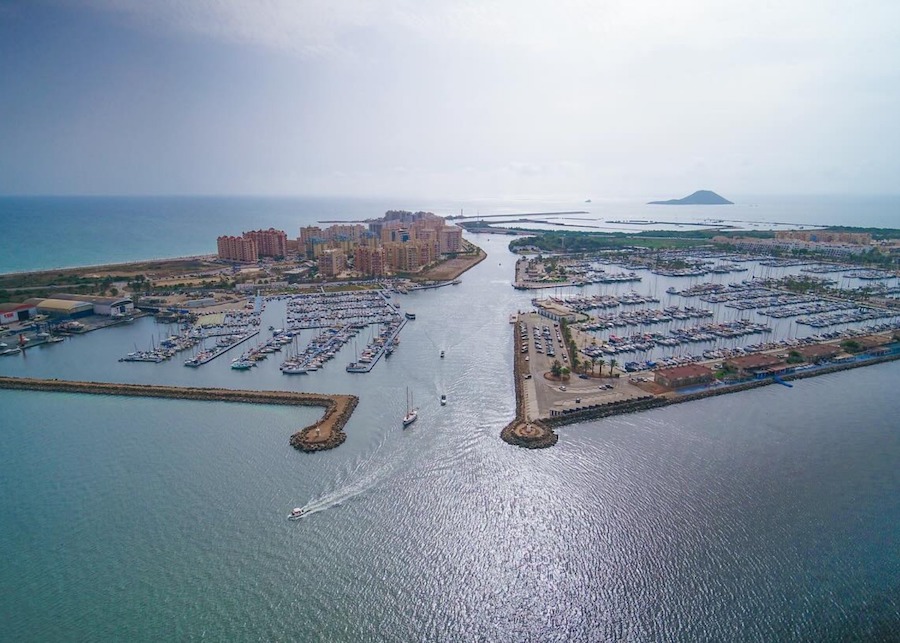 Vista aérea del Puerto Deportivo Tomás Maestre en La Manga del Mar Menor