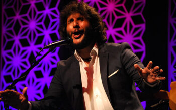 Artista flamenco cantando en el Festival Internacional de Cante Flamenco de Lo Ferro