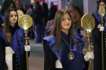 Participantes en la procesión de la Virgen de los Dolores en San Pedro del Pinatar