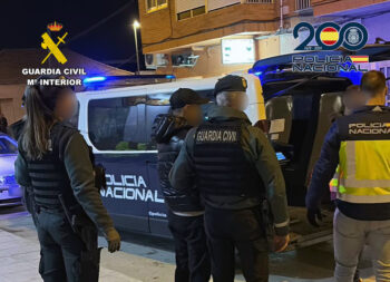 Operativo policial con Guardia Civil y Policía Nacional en acción