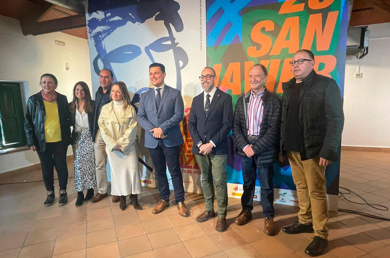 Presentación del Festival de Jazz de San Javier 2026 con varios asistentes