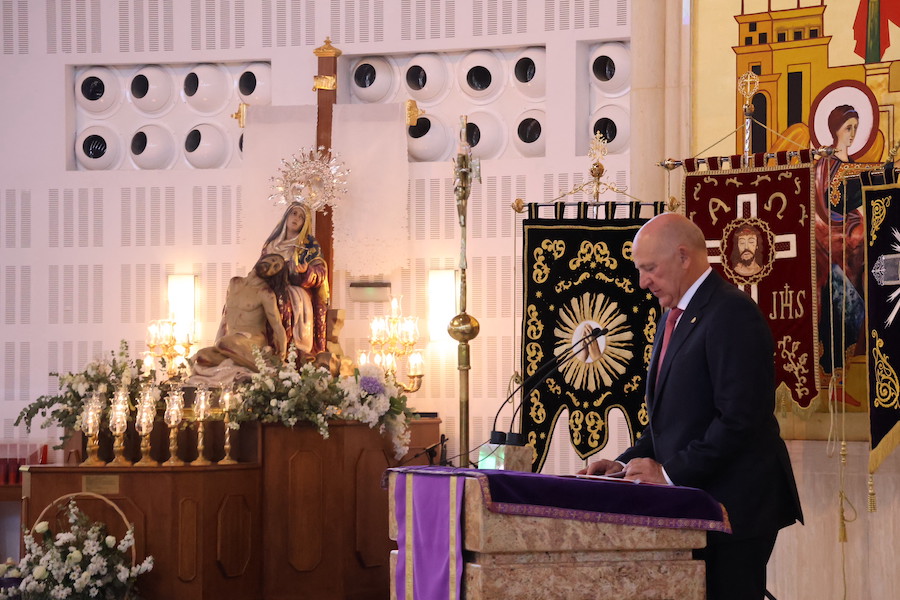 Mariano Visedo durante su pregón en la Semana Santa 2026