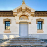 Fachada del Museo Minero de La Unión con detalles arquitectónicos