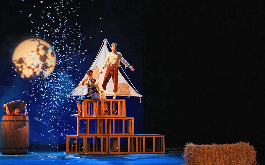 Escena de la adaptación teatral de Las aventuras de Tom Sawyer