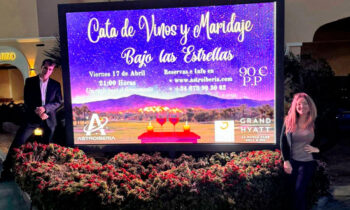 Cartel del evento de cata de vinos bajo las estrellas en La Manga