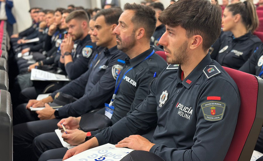 Agentes de policía en una jornada de formación en Torre Pacheco