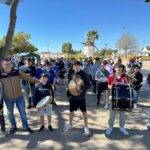 Grupo de personas con instrumentos musicales en Torre Pacheco