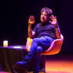 Juan Carlos Ortega durante su espectáculo en El Batel, Cartagena.