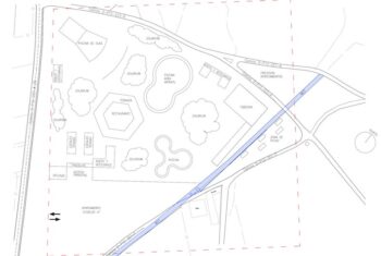 Plano del parque acuático en San Javier con áreas recreativas y piscinas
