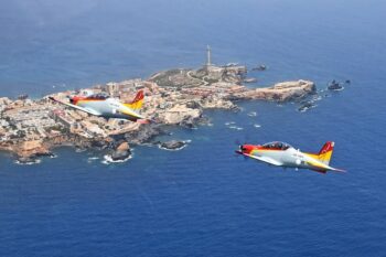 Aviones realizando acrobacias sobre el Mar Menor durante el Festival Aéreo San Javier 2026