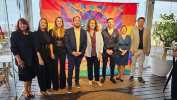 Grupo de personas en la II Gala de los Premios Orgullo del Mar Menor 2026.