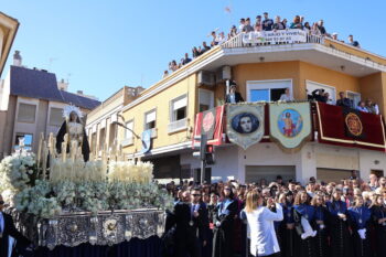 Procesión del Encuentro en San Pedro del Pinatar con la Virgen de los Dolores