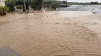 Inundación en Los Alcázares tras intensa lluvia de 150 litros.