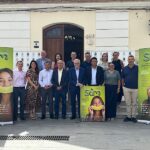 Grupo de personas en la presentación de la Semana Internacional del Melón en Torre Pacheco