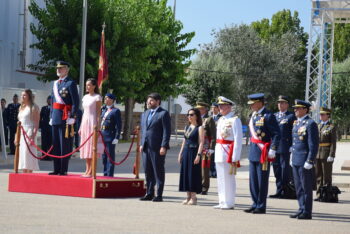 Ceremonia de imposición de la Gran Cruz del Mérito Aeronáutico en San Javier
