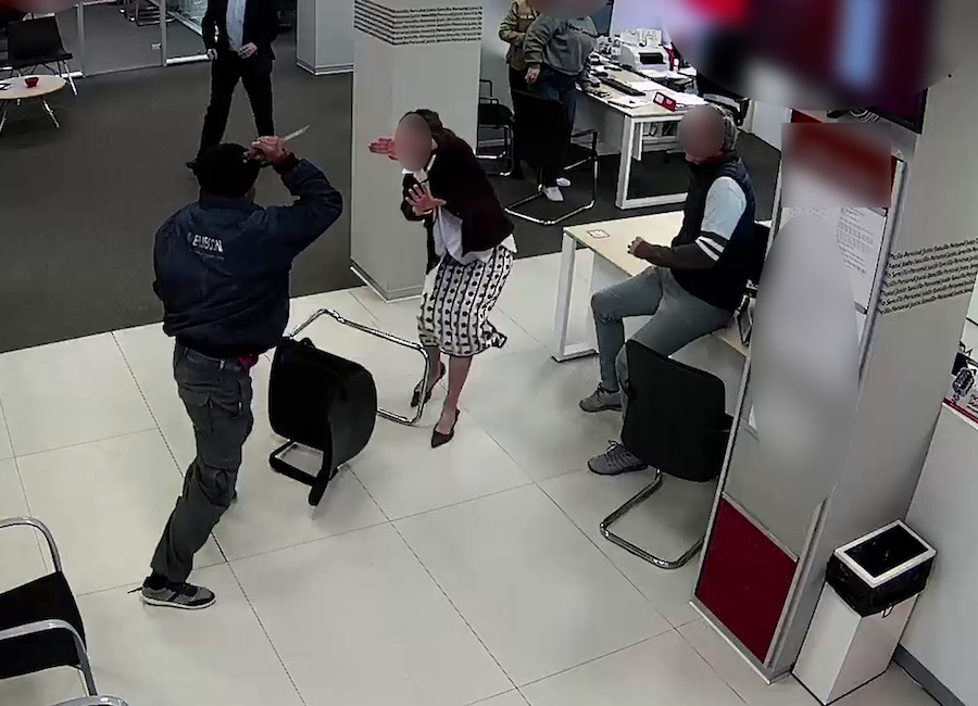 Momento de un asalto en una sucursal bancaria en San Javier.